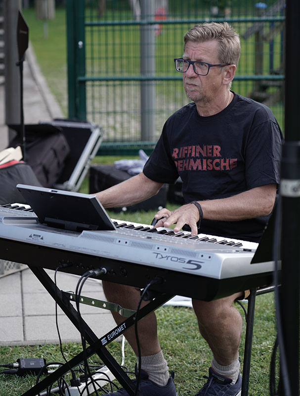 image00018